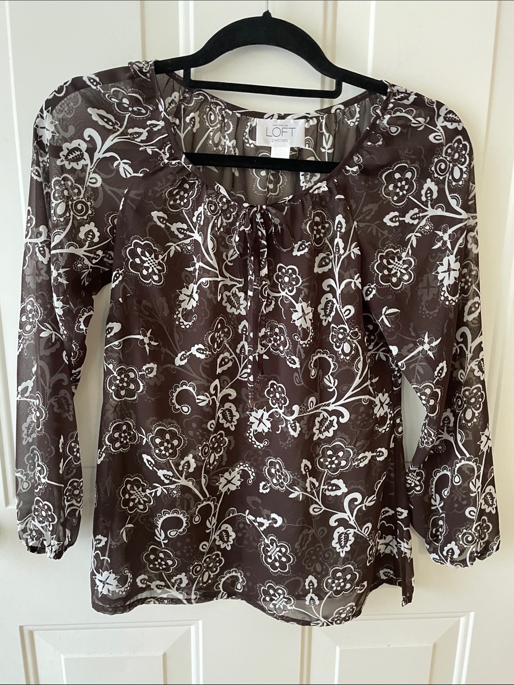 LOFT Brown and White Floral Tie-Neck Blouse Sheer Size 0P